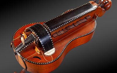 CHILD HURDY-GURDY